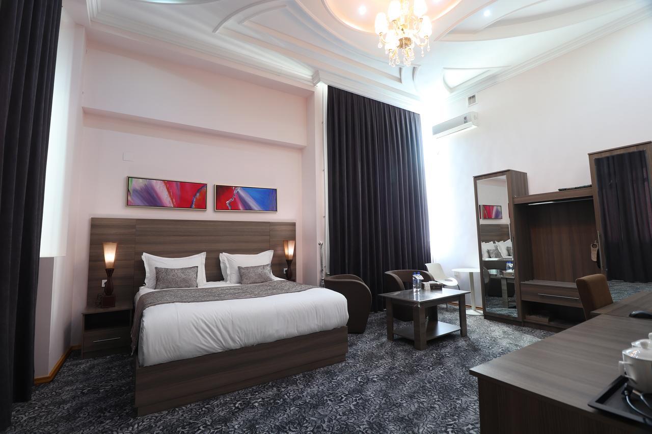 Lotte Palace Douchanbé Extérieur photo